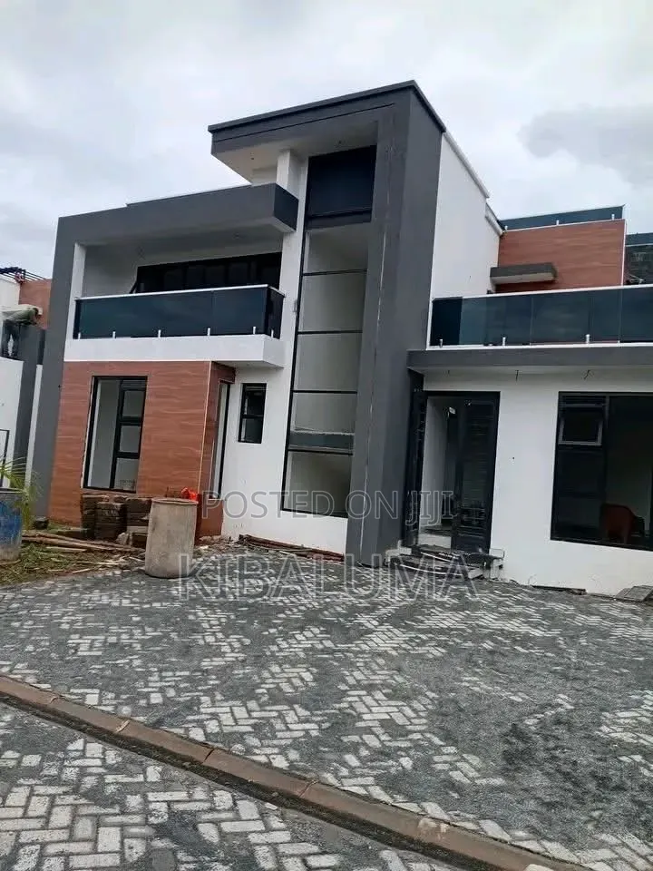 5bdrm Duplex in Munyonyo, Central Division for rent