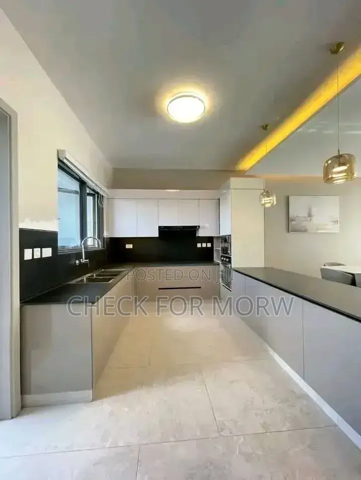 5bdrm Duplex in Bugolobi, Central Division for rent