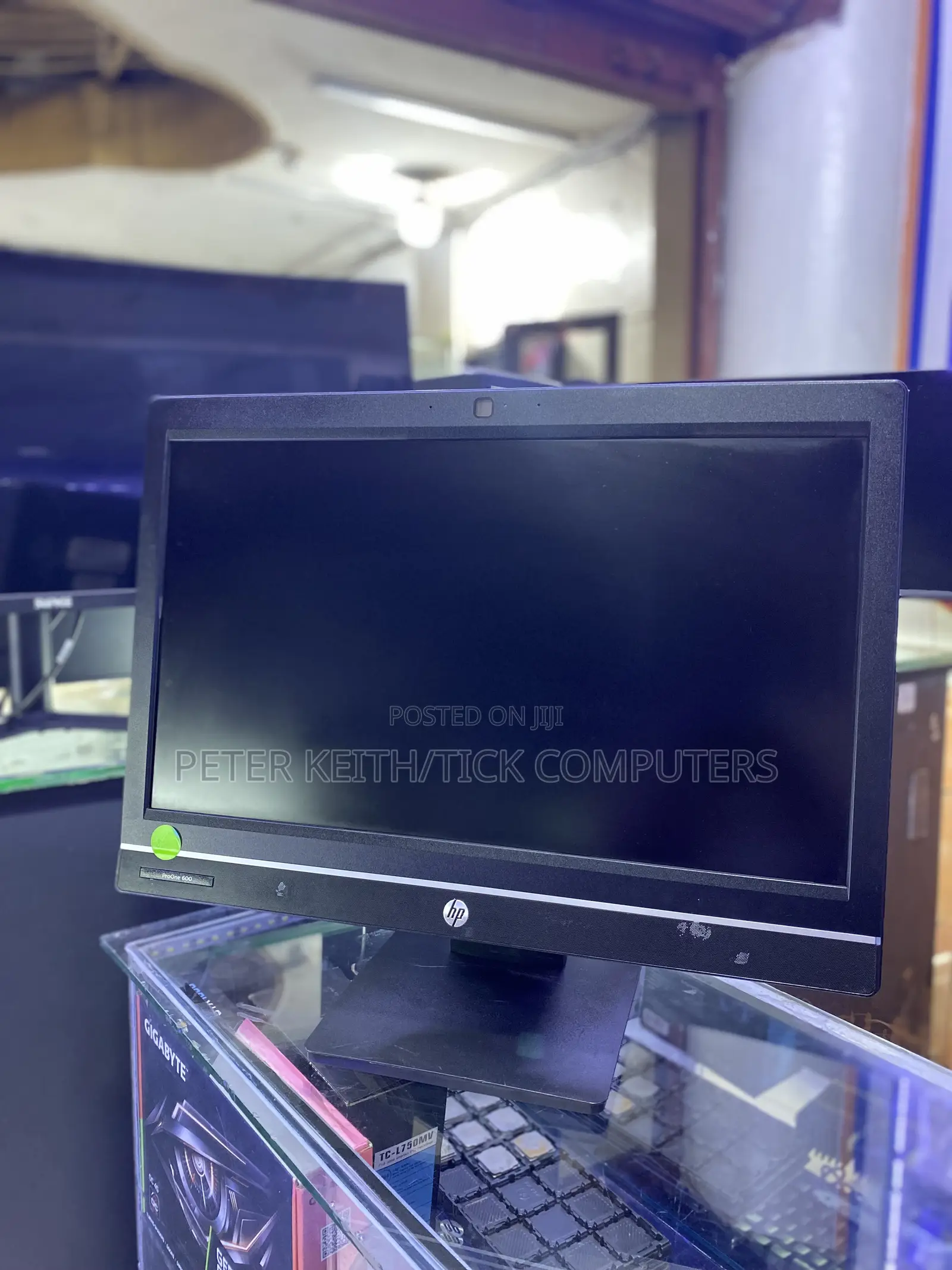 Desktop Computer HP AiO 22 8GB Intel Core i5 HDD 500GB