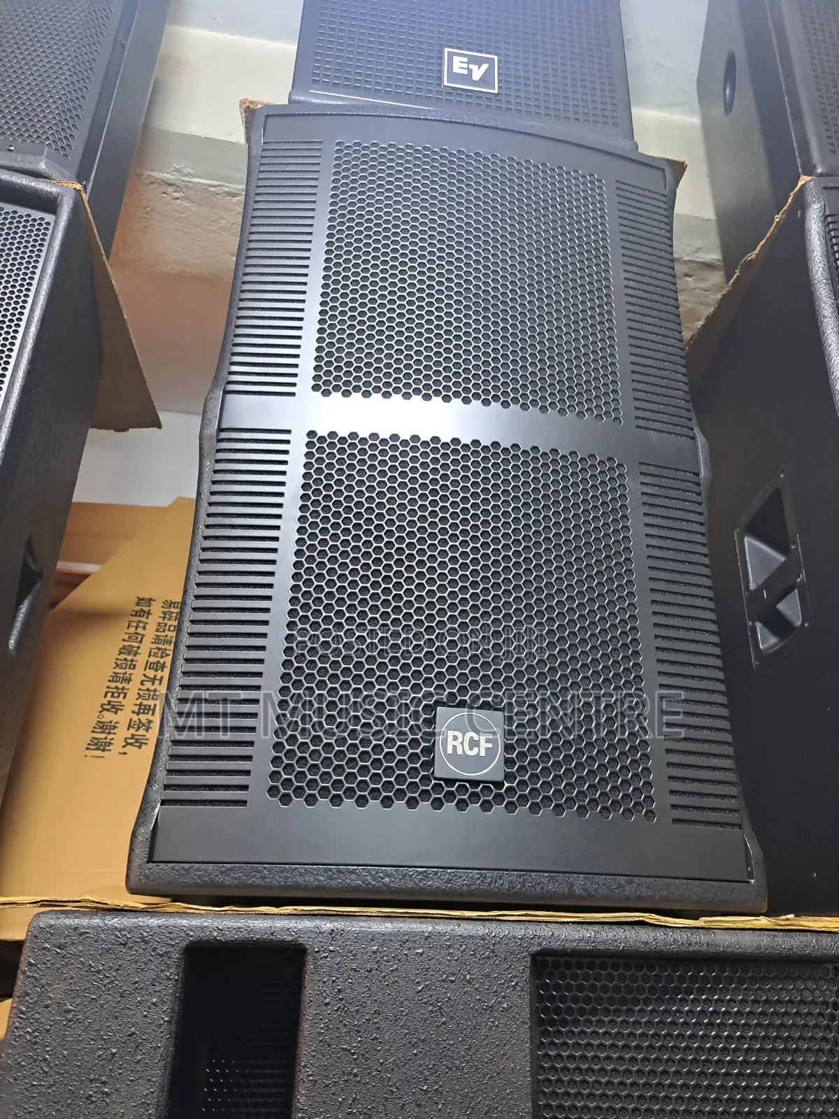 RCF Top Speakers Size 15