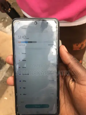Tecno Spark 30 256 GB Yellow