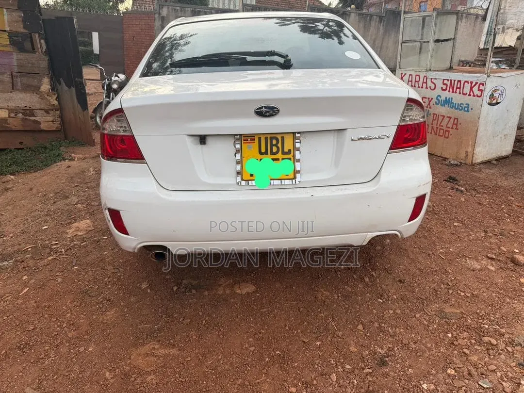Subaru Legacy 2009 White