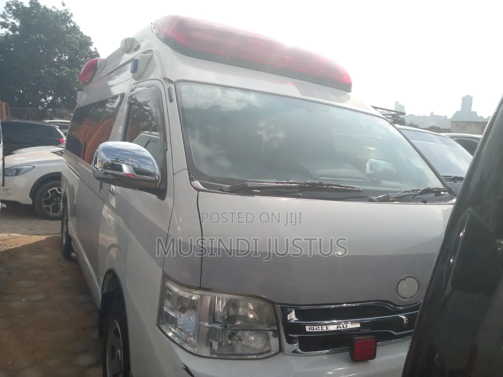 Toyota HiAce 2014