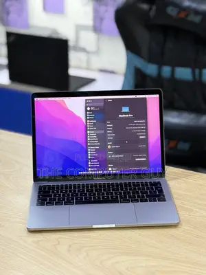 New Laptop Apple MacBook Pro 2017 8GB Intel Core i5 SSD 256GB