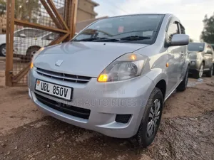Toyota Passo 1.0 FWD 2008 Silver