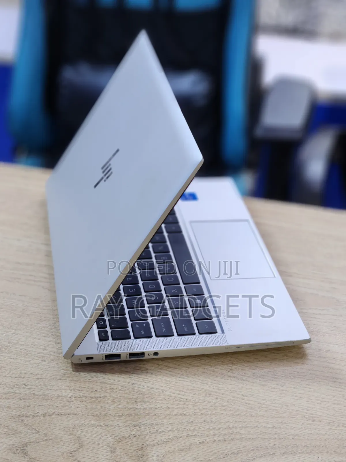 New Laptop HP EliteBook 830 G8 8GB Intel Core i5 SSD 256GB