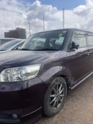Toyota Rumion 1.5 FWD 2021 Maroon