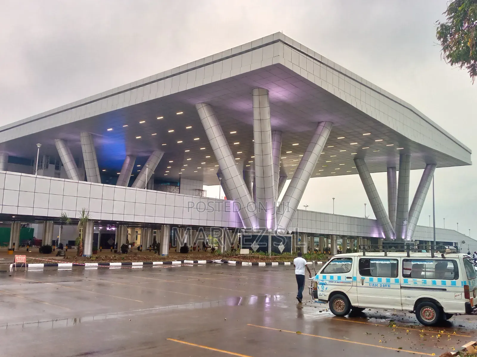 Airport Pickup and Drop