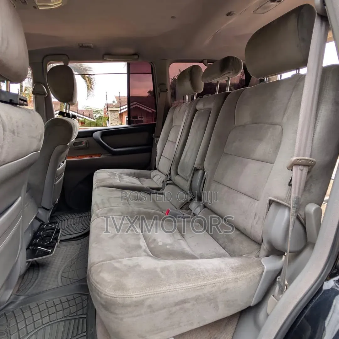 Toyota Land Cruiser 100 4.7 Executive 2006 Black