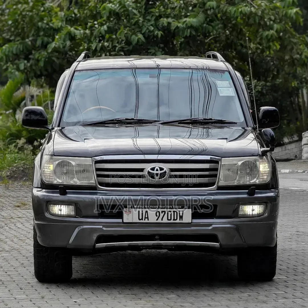 Toyota Land Cruiser 100 4.7 Executive 2006 Black