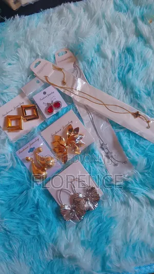 Fashionable Jewellery