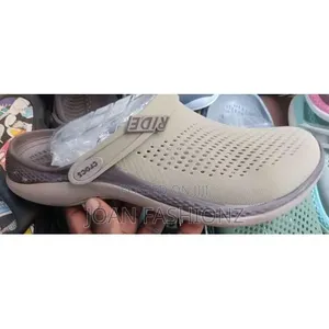 Crocs Lite Ride Unisex Sandals _Brown