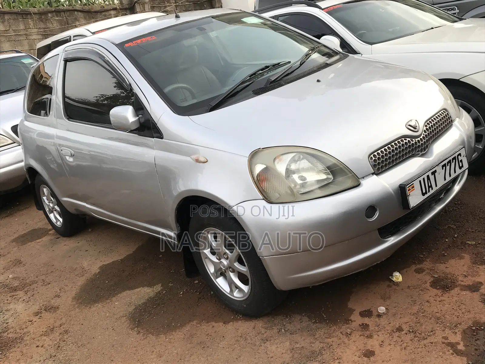 Toyota Vitz 2004 Silver