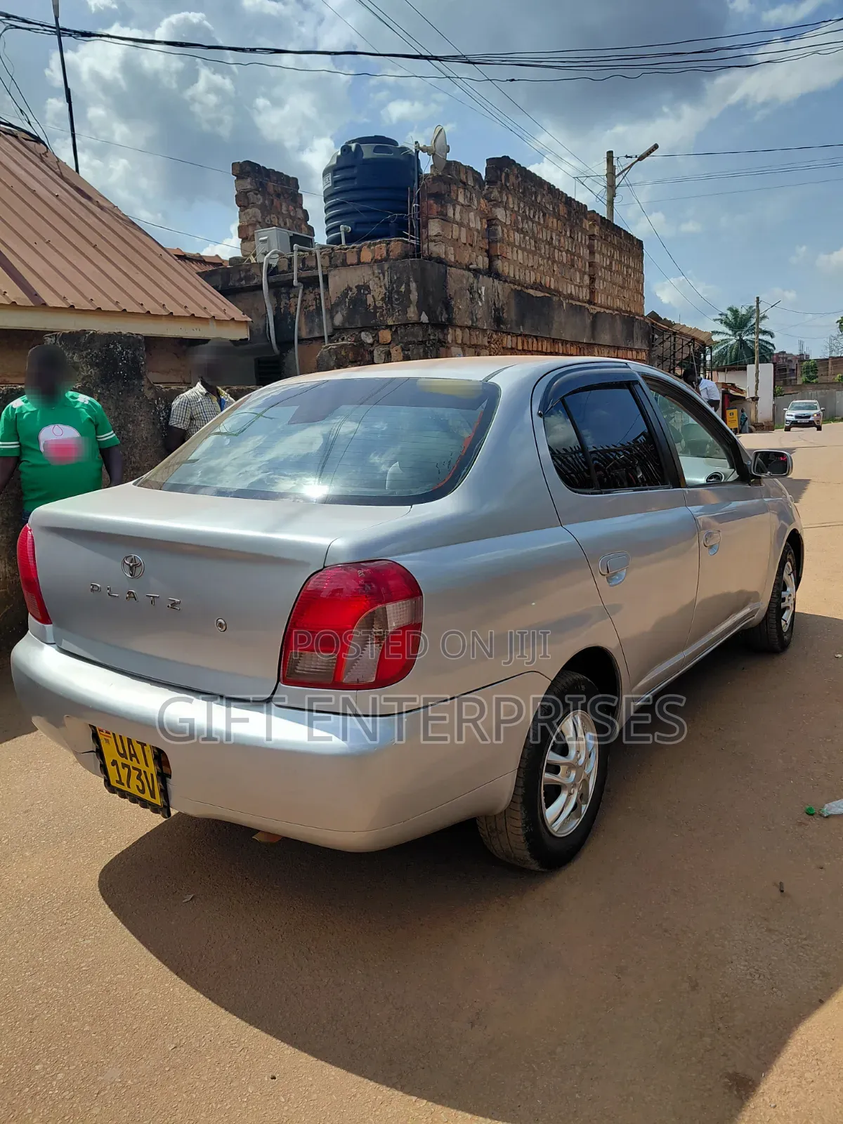 Toyota Platz 2000 Silver