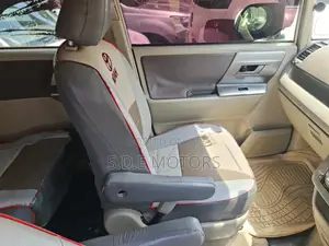 Toyota Noah 2009 White