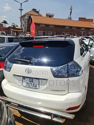 Toyota Harrier 2010 White