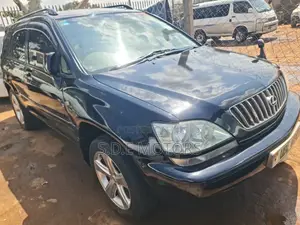 Toyota Harrier 2004 Black