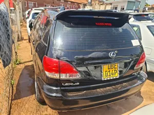 Toyota Harrier 2004 Black