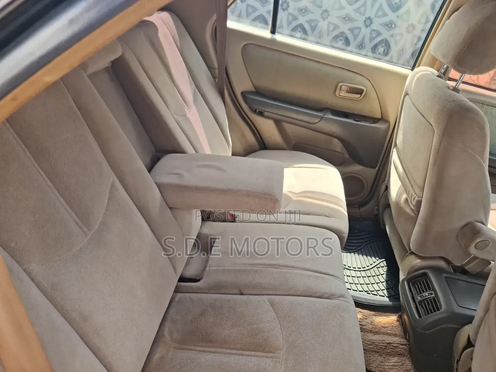Toyota Harrier 2004 Black