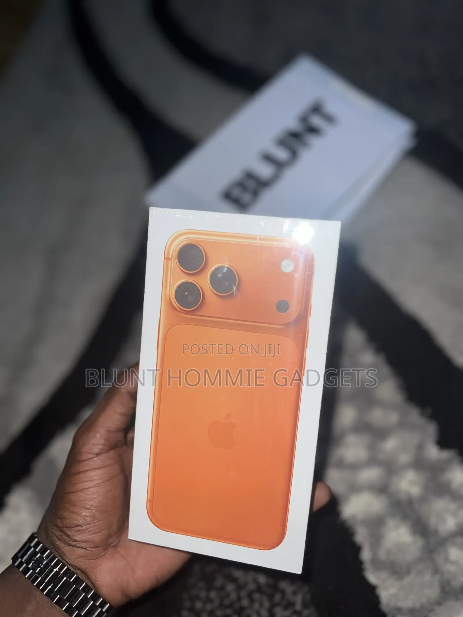 New Apple iPhone 17 Pro Max 256 GB Orange