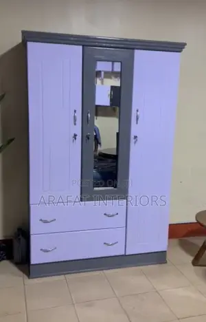 4 Feet Elegant White Bedroom Wardrobe