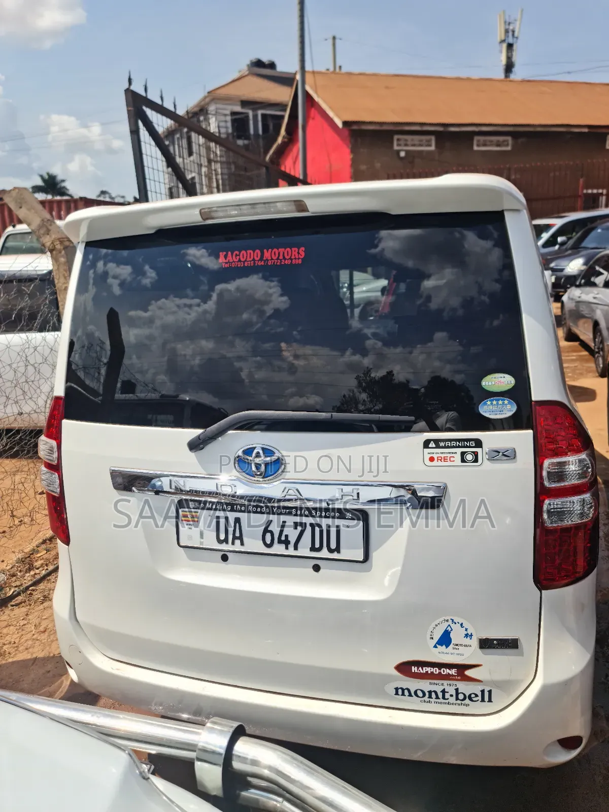 Toyota Noah 2011 White