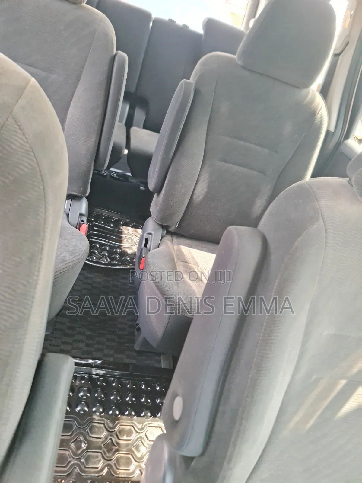 Toyota Noah 2011 White