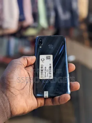Samsung Galaxy A30 64 GB Black