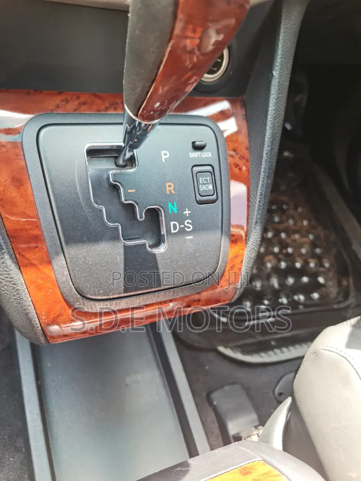 Toyota Harrier 2010 Silver