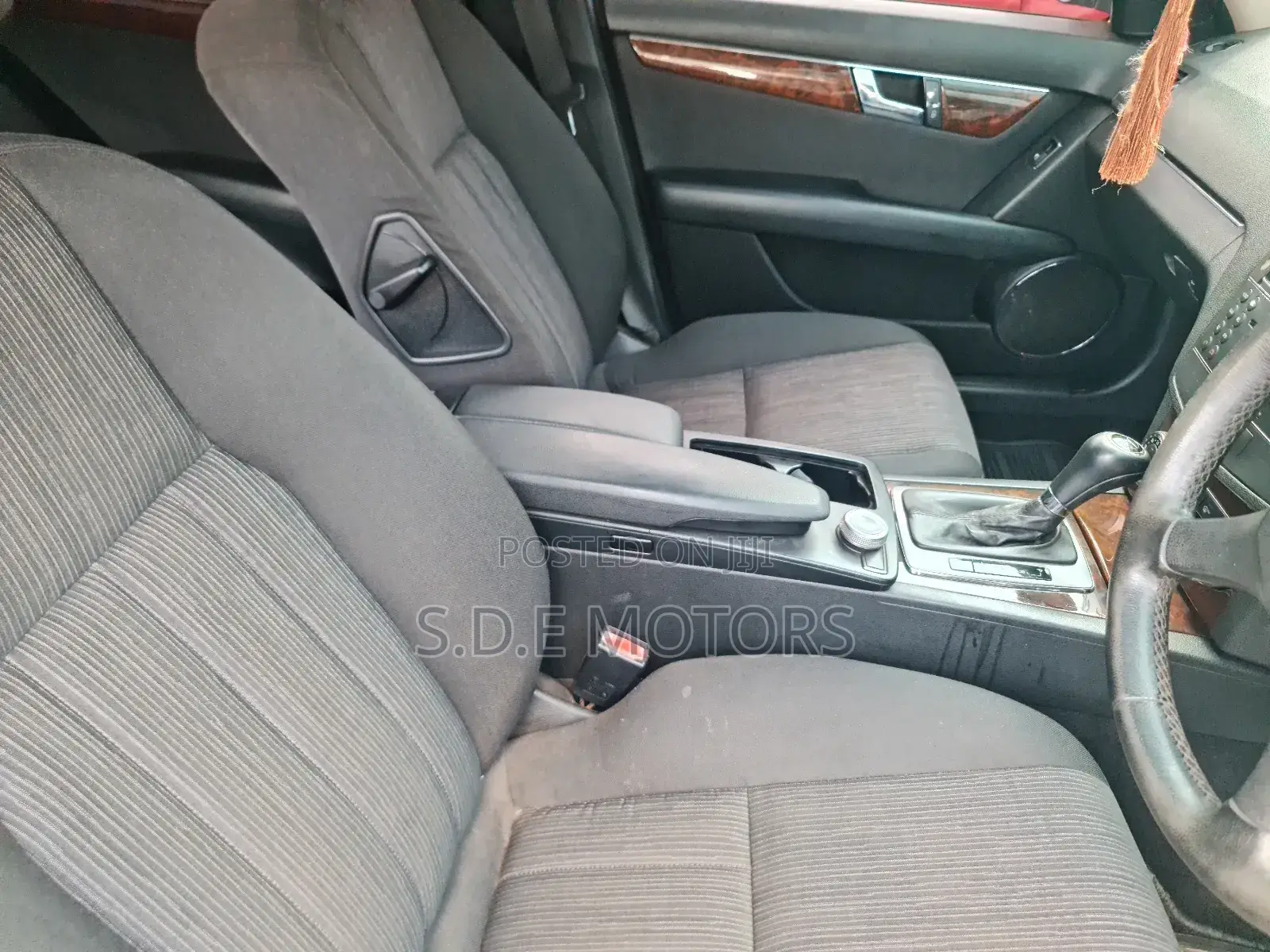 Mercedes-Benz C200 2010 Silver
