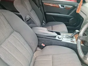 Mercedes-Benz C200 2010 Silver