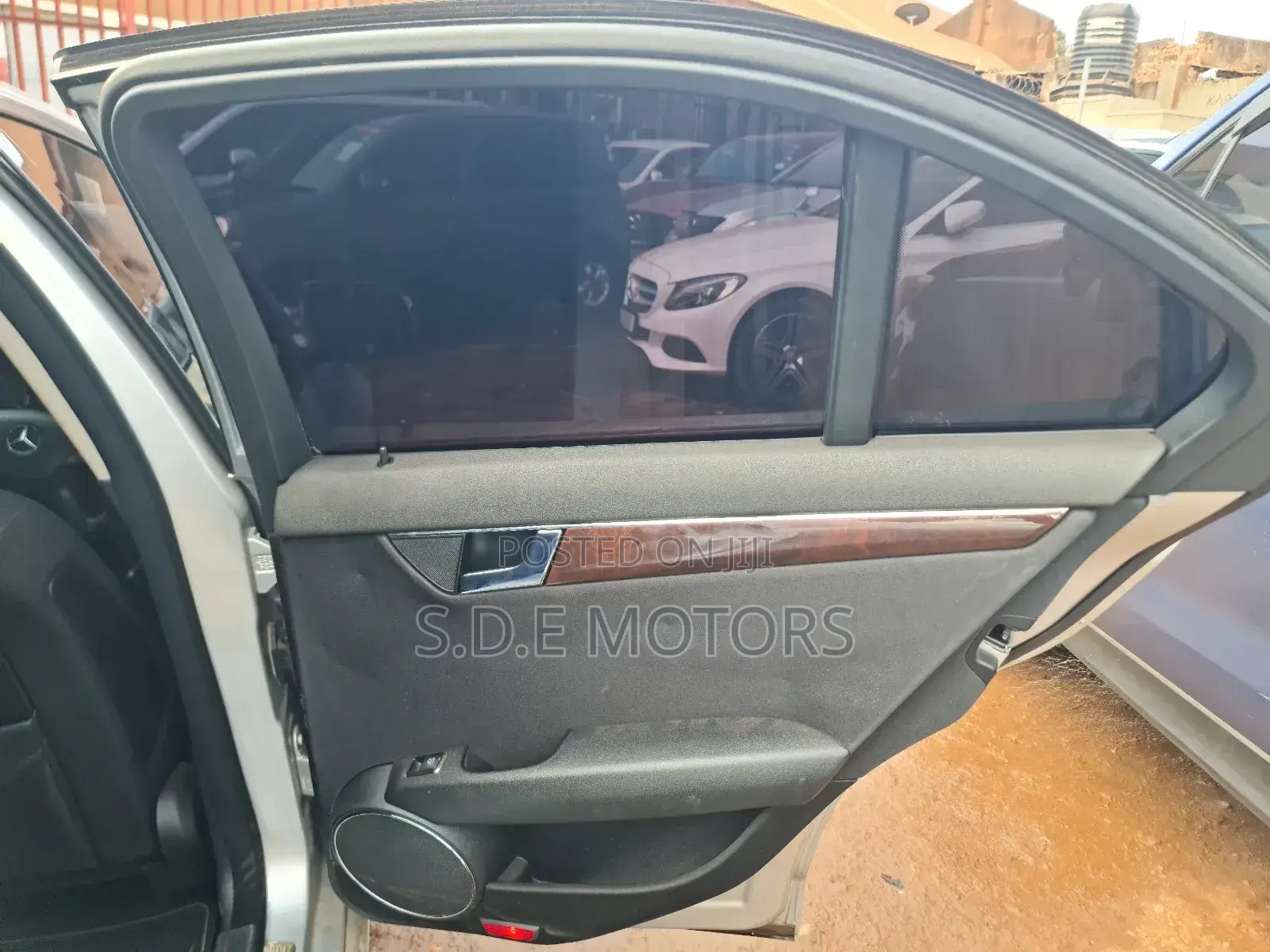 Mercedes-Benz C200 2010 Silver