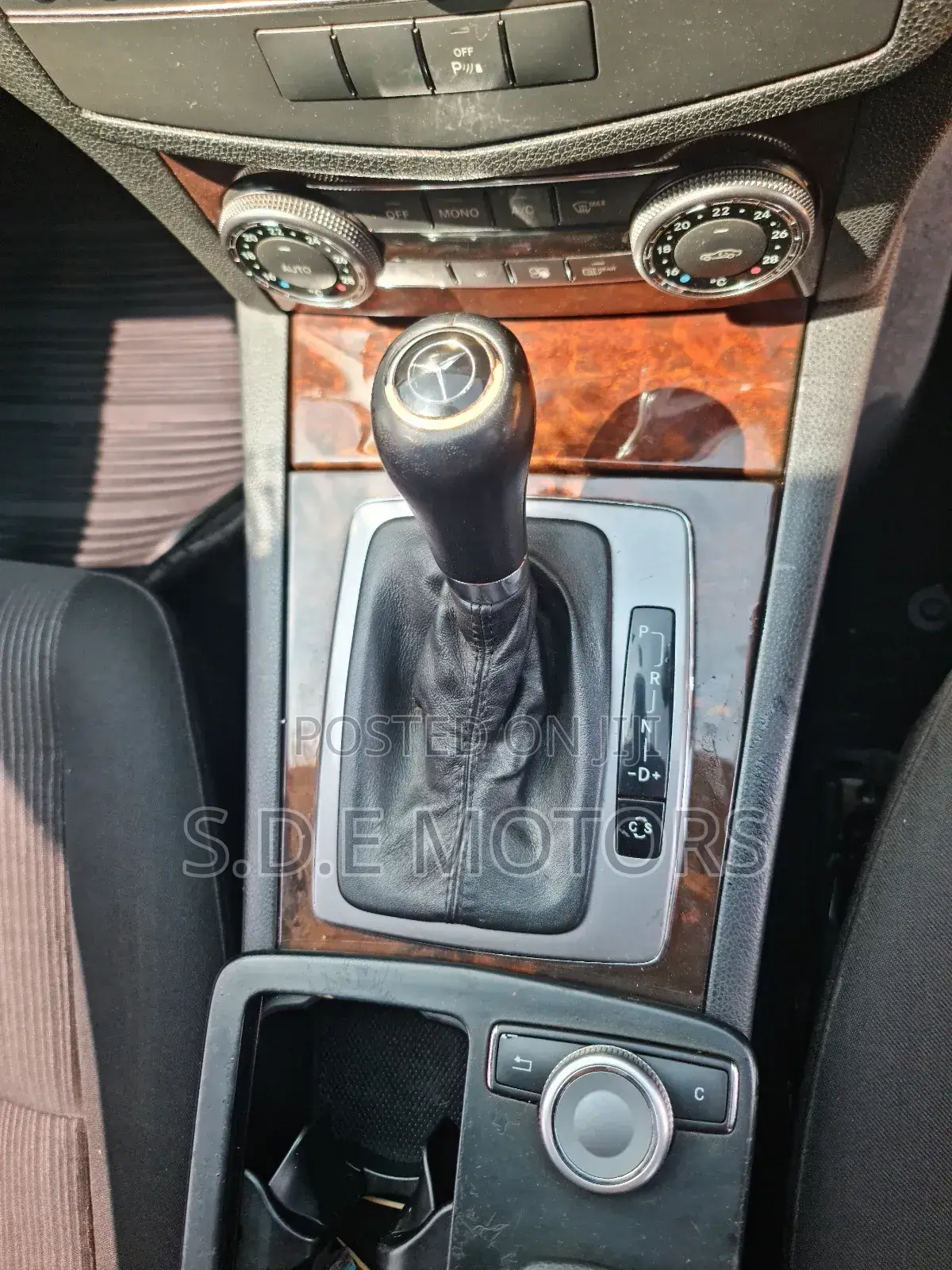 Mercedes-Benz C200 2010 Silver
