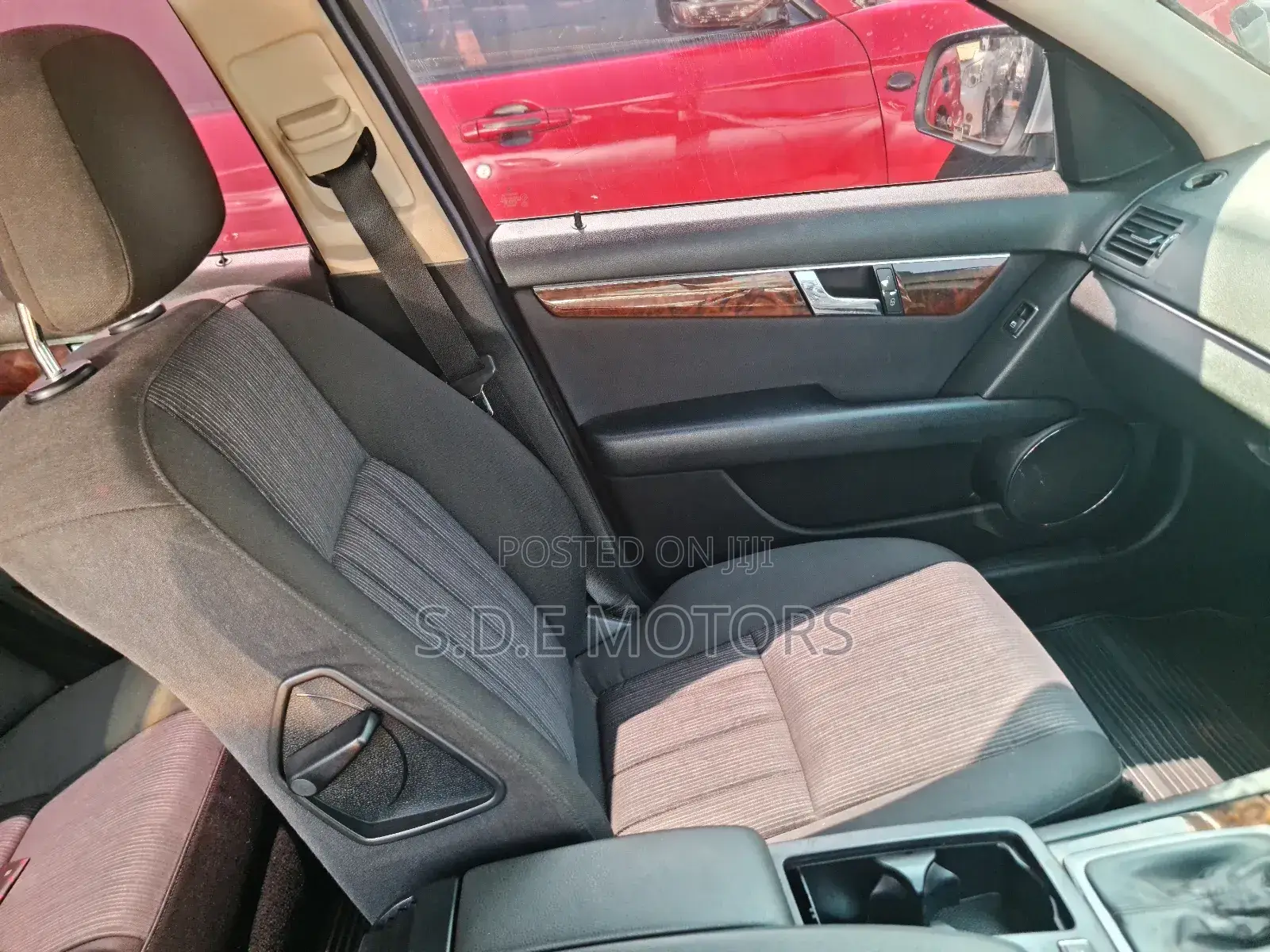 Mercedes-Benz C200 2010 Silver