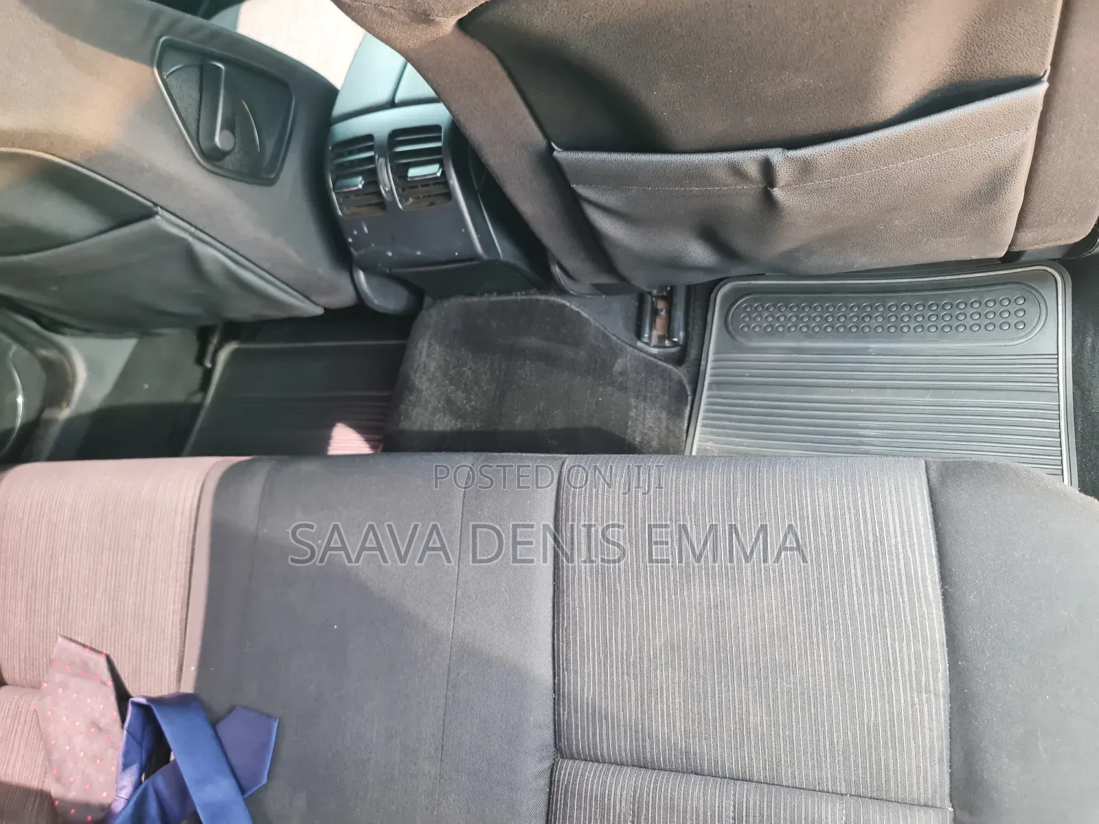 Mercedes-Benz C200 2010 Silver