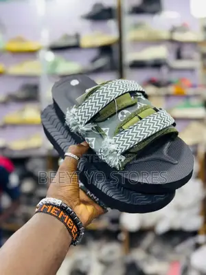 Stylish Men’S Casual Sandals With Geometric Patterned Straps