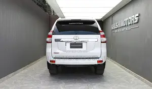 Toyota Land Cruiser Prado 4.0 Petrol TX-L 2017 White