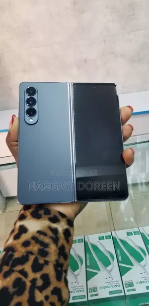 Samsung Galaxy Z Fold4 256 GB Gray