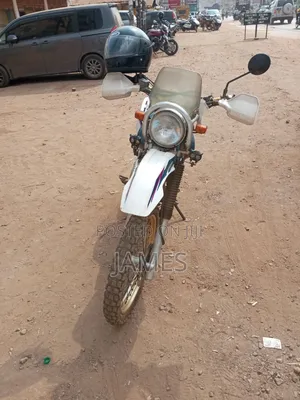 Yamaha 2010 White