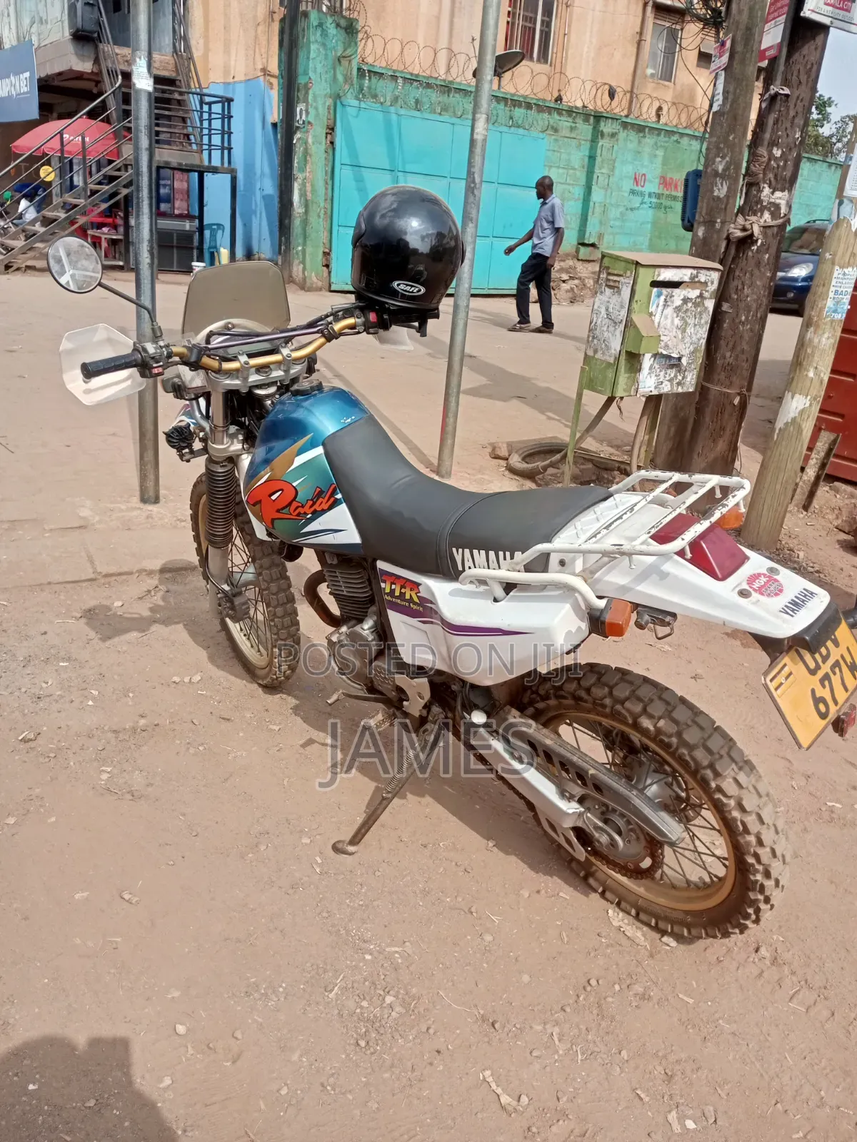 Yamaha 2010 White