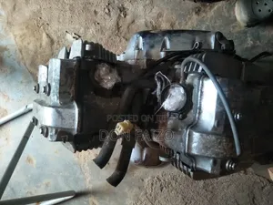 Honda 2005 Silver
