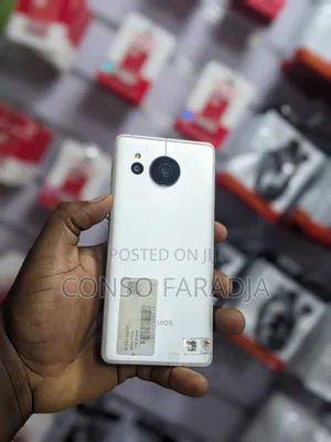Sharp Aquos sense7 plus 128 GB White