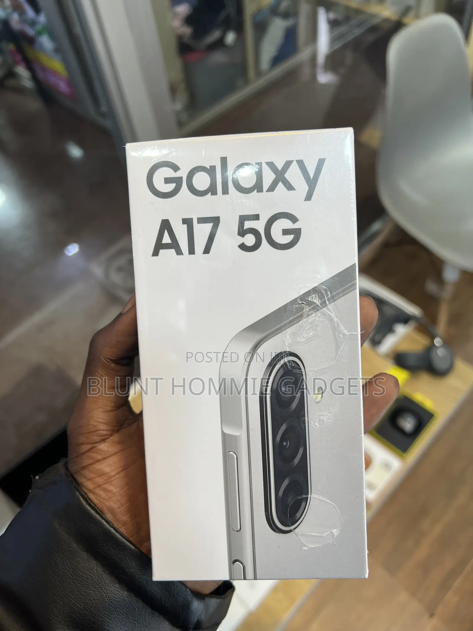 New Samsung Galaxy A17 5G 128 GB Gray