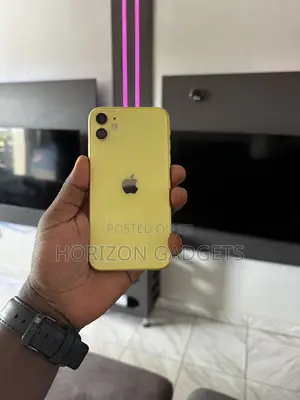 Apple iPhone 11 64 GB Yellow