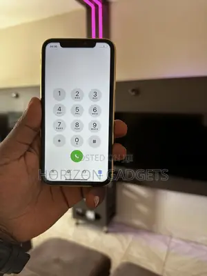 Apple iPhone 11 64 GB Yellow