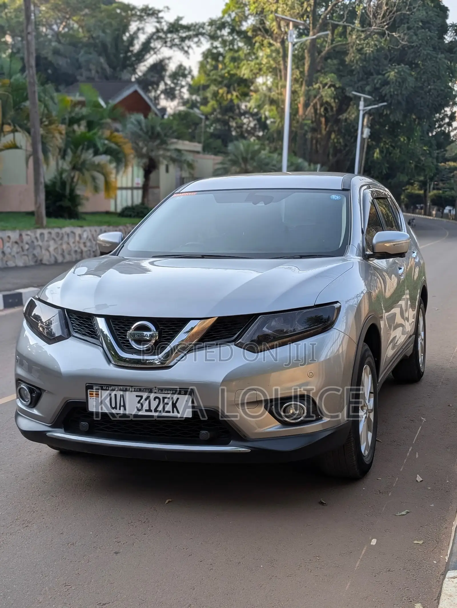 Nissan X-Trail 2.0 Petrol AWD 2015 Gray