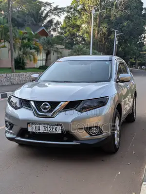 Nissan X-Trail 2.0 Petrol AWD 2015 Gray