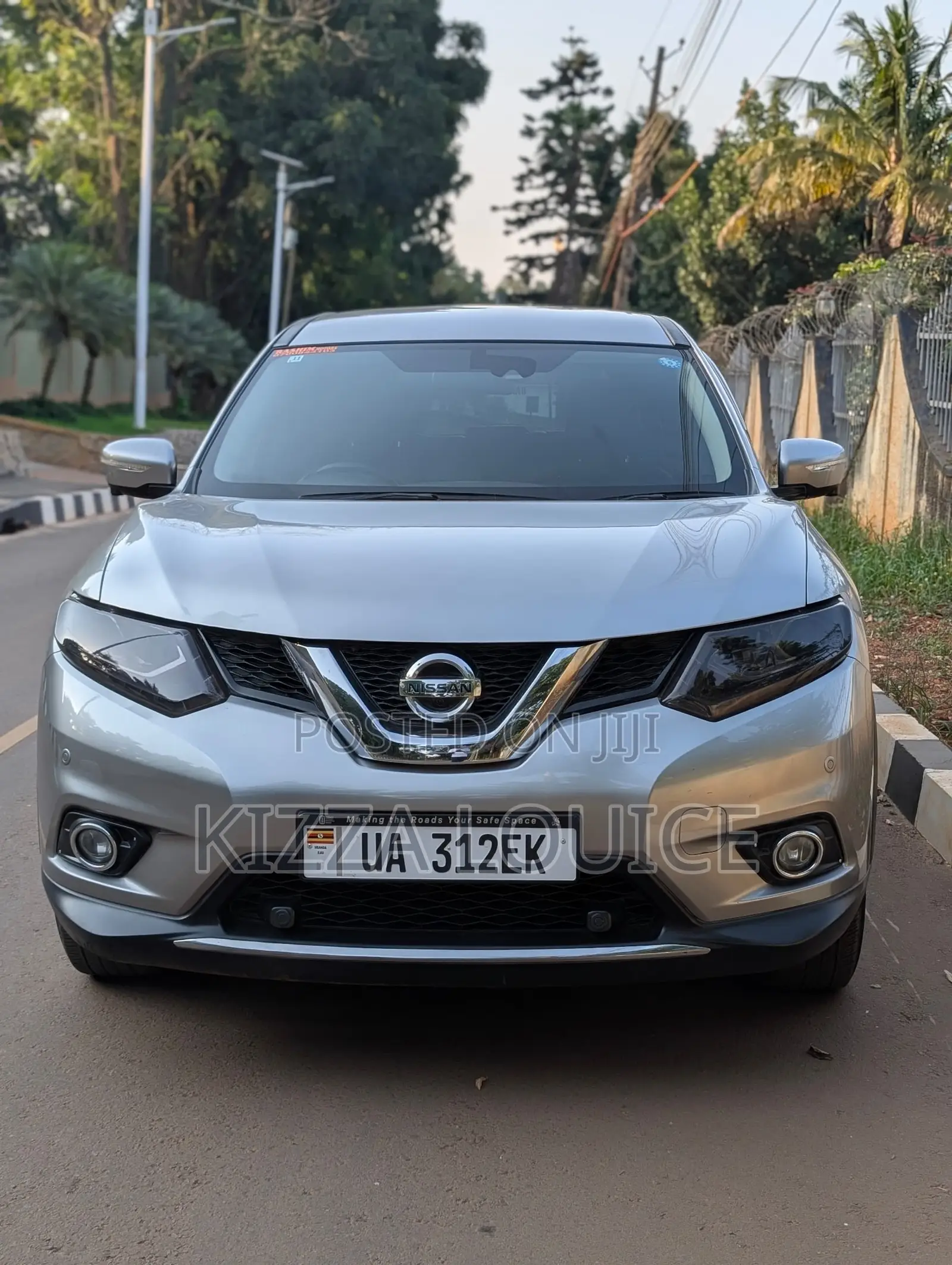 Nissan X-Trail 2.0 Petrol AWD 2015 Gray