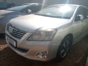 Toyota Premio 2010 Silver