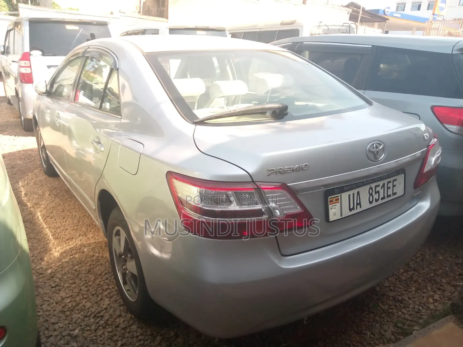 Toyota Premio 2010 Silver